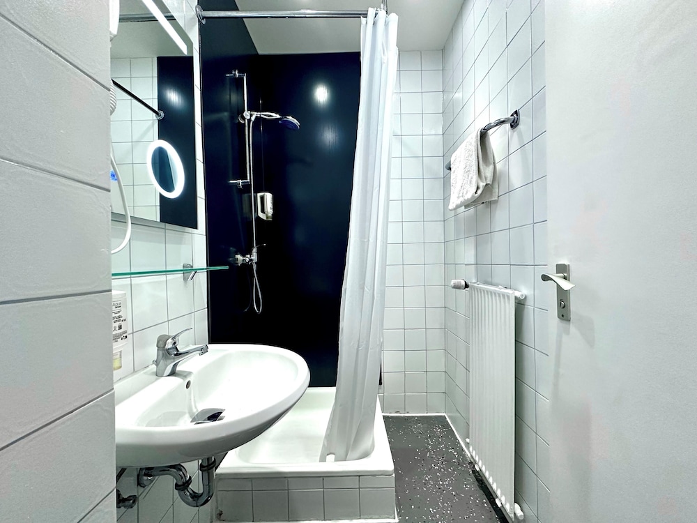 Hotel Alt Deutz City-Messe-Arena 47/50
