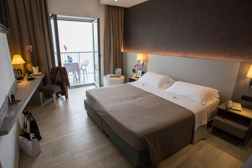 Hermitage Hotel Club And Spa 6/50