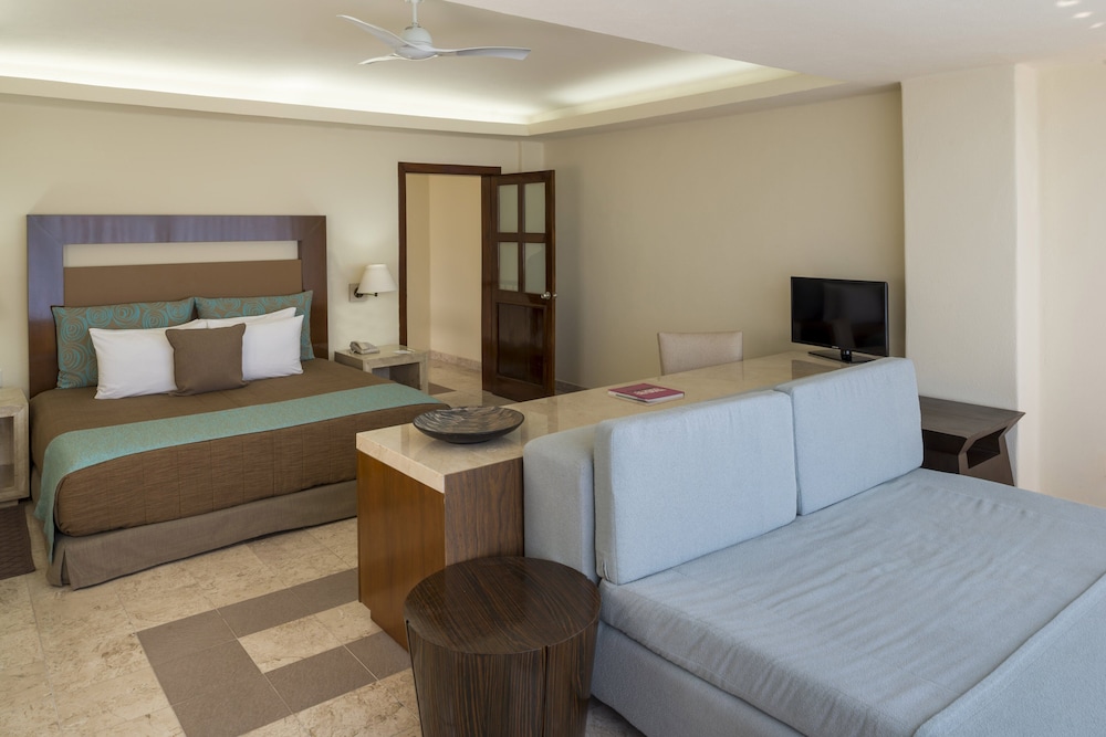 Camino Real Acapulco Diamante 17/50