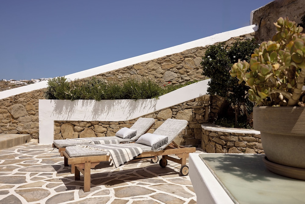 Mykonos Adonis Hotel 37/76