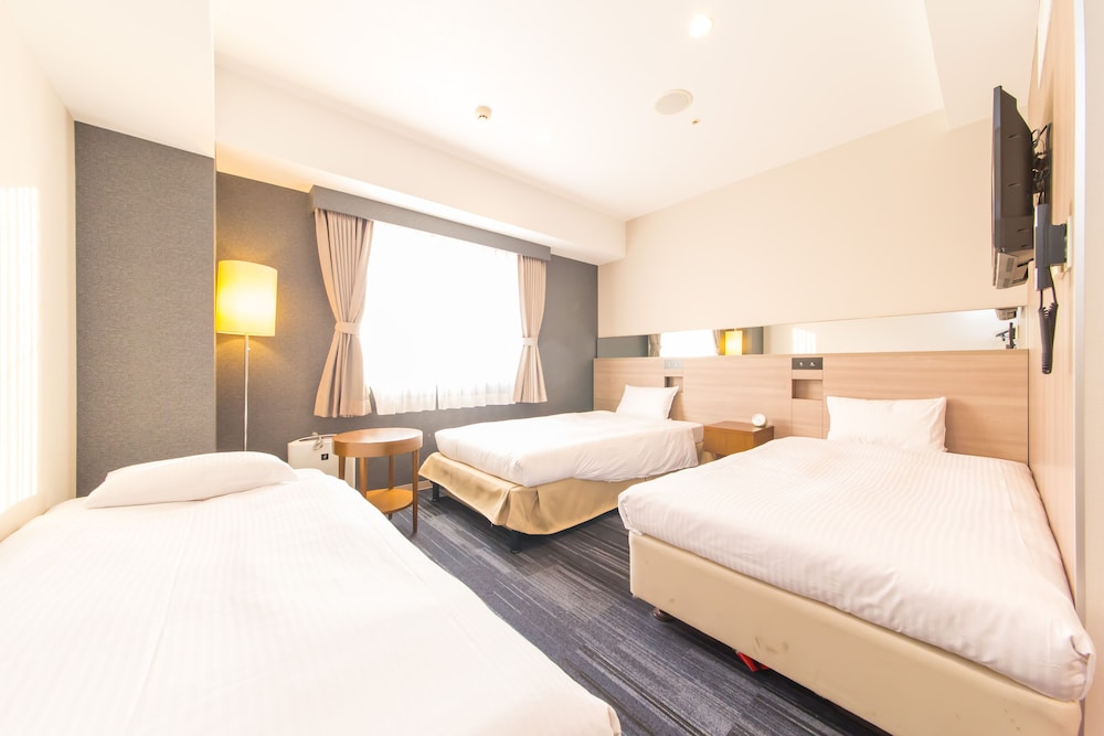 STANDARD, TRIPLE, SINGLE BED, SOFA