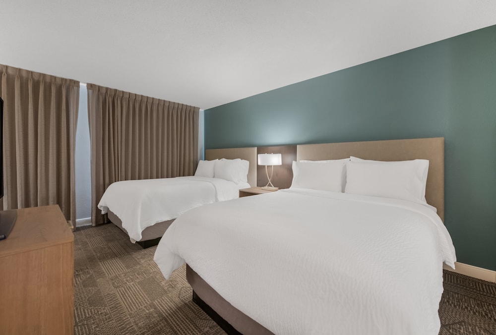 2 Bedrooms, Suite, 2 King Beds, 2 Bathrooms, Kitchen, Accessible