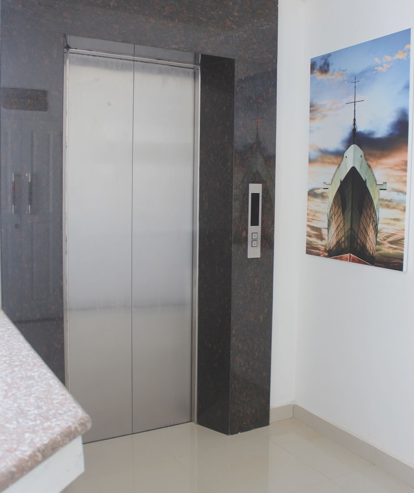 Ramayana Hotel 16/34