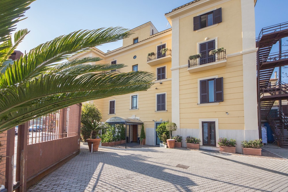 Romoli Hotel 30/39