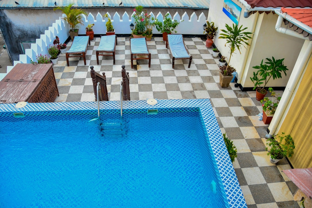 Forodhani Park Hotel 6/50