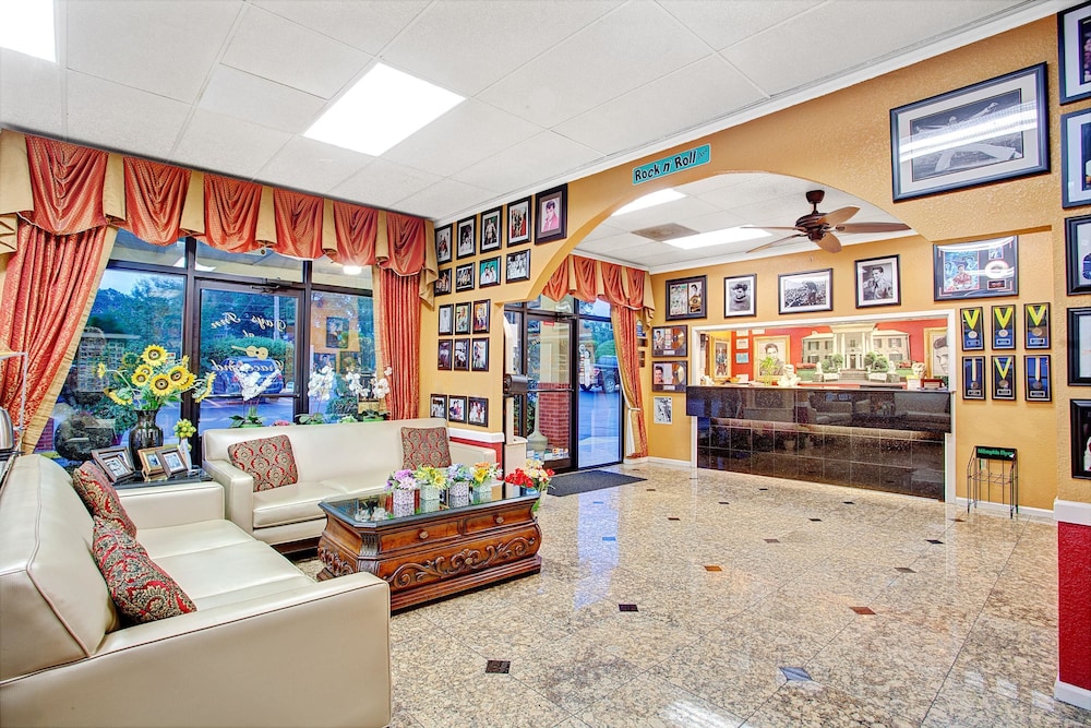 Days Inn By Wyndham Memphis At Graceland 3/10