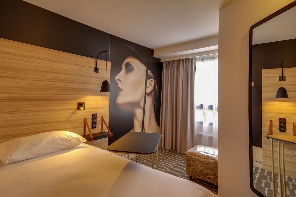ibis Styles Laval Centre Gare 18/67