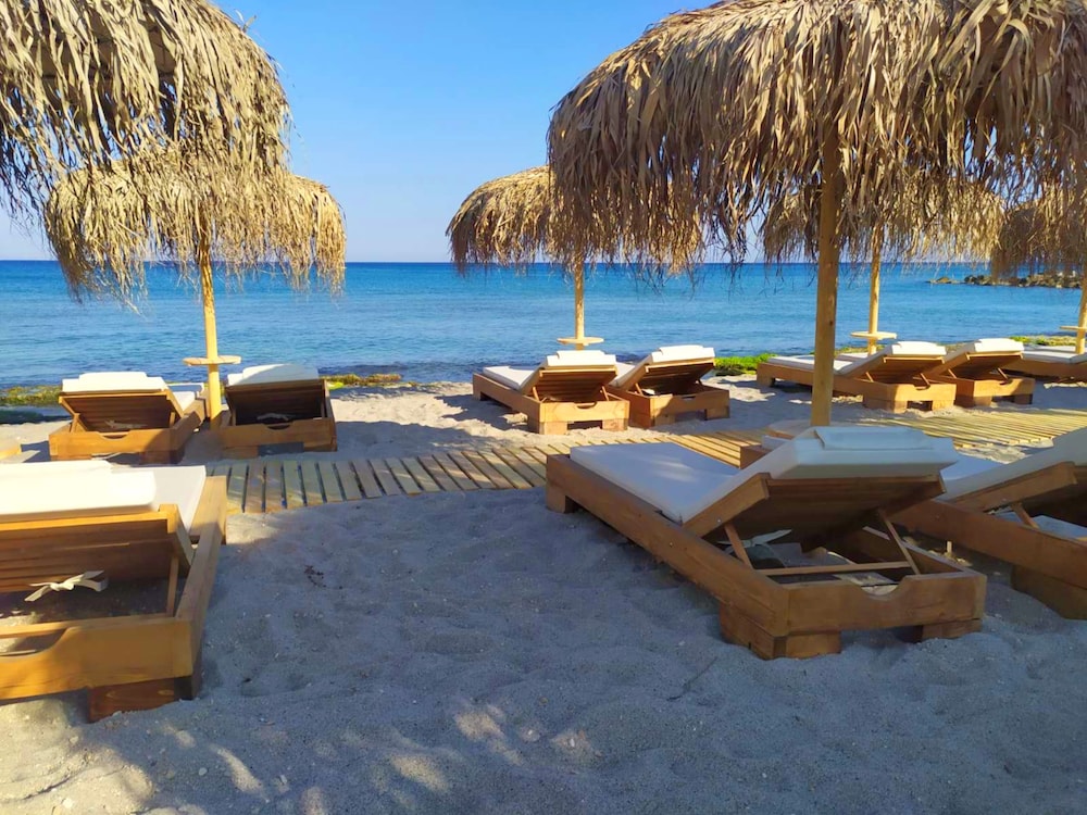 Silver Beach Hotel 37/44
