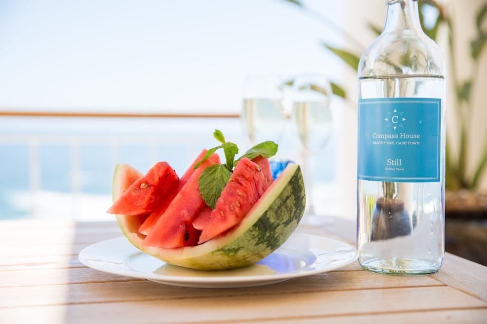 Compass House Boutique Hotel 12/48