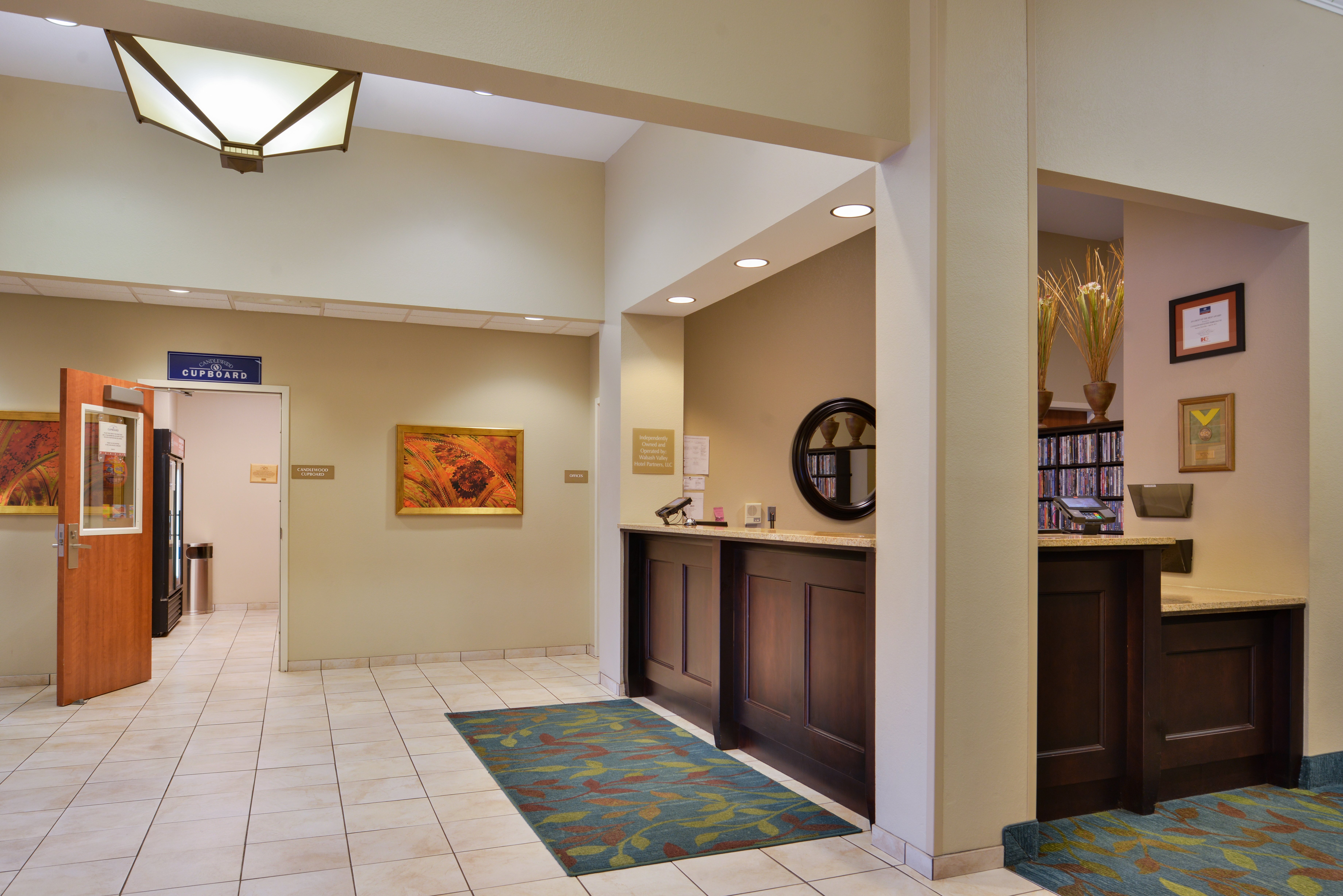 Candlewood Suites Terre Haute 10/49