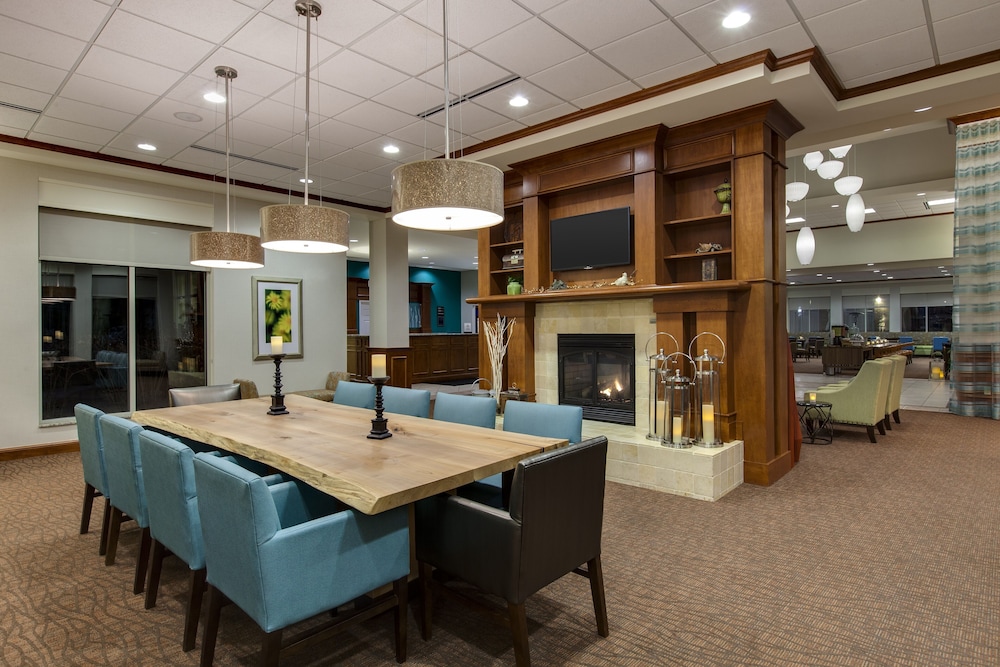 Hilton Garden Inn Lake Forest Mettawa 34/46