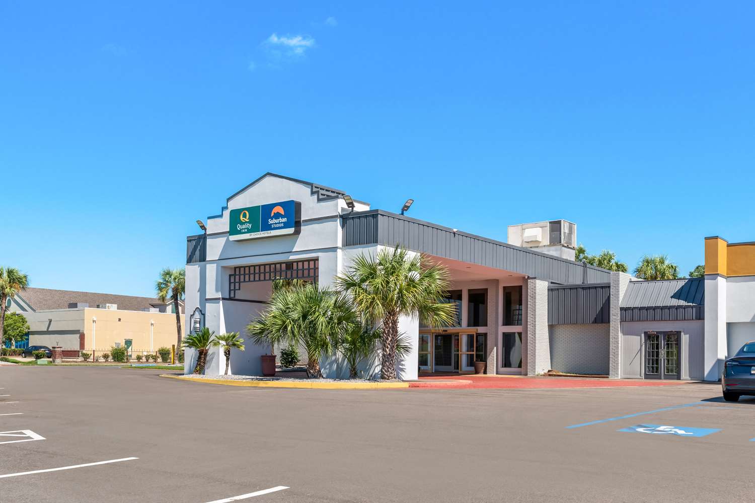 Suburban Studios Slidell I-10 19/23