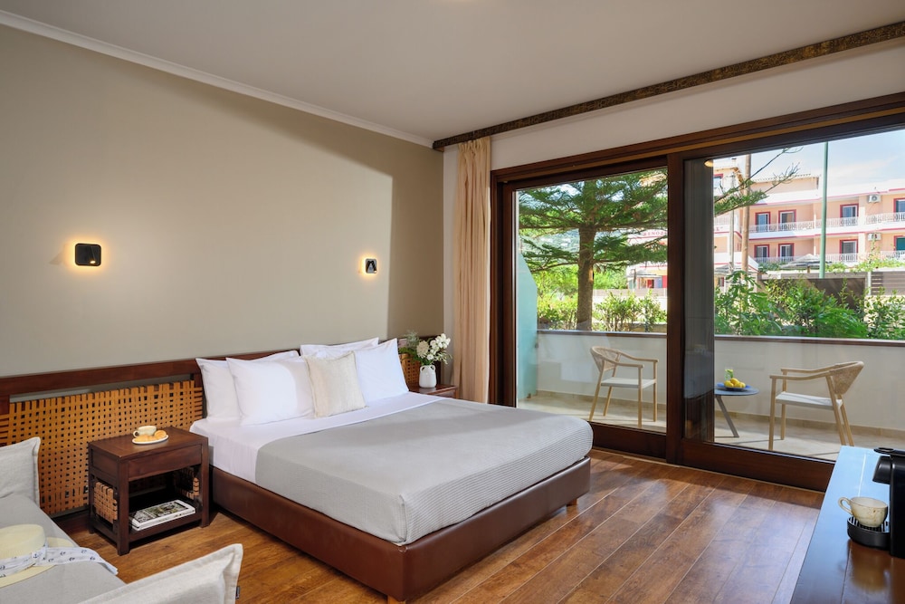 Elisso Hotel 15/50