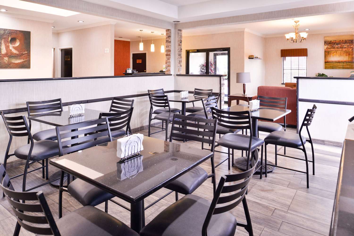 Quality Inn & Suites Beaumont 28/32