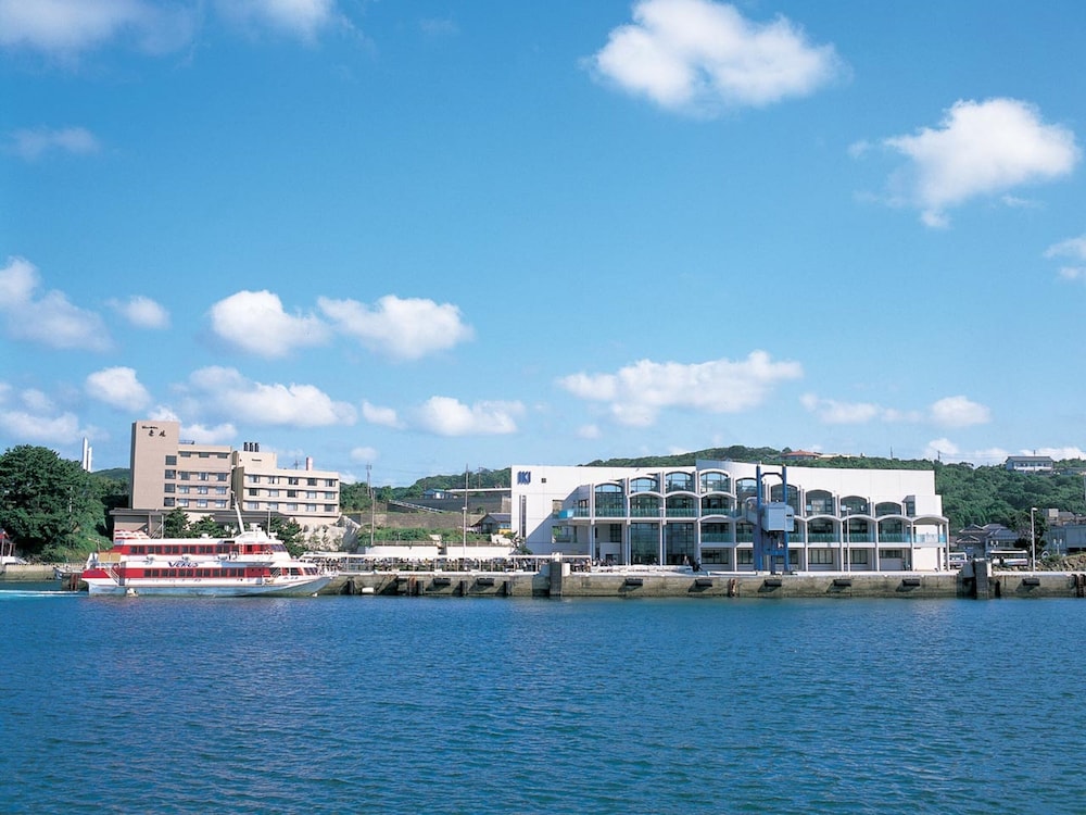 Iki Marina Hotel 62/68