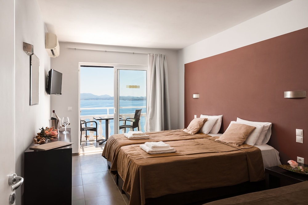 Suite 2 Bedrooms - Sea View
