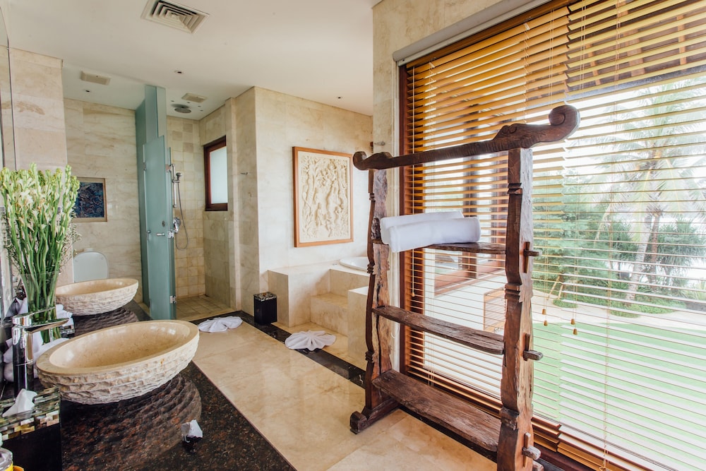 Anapuri Villas 25/50