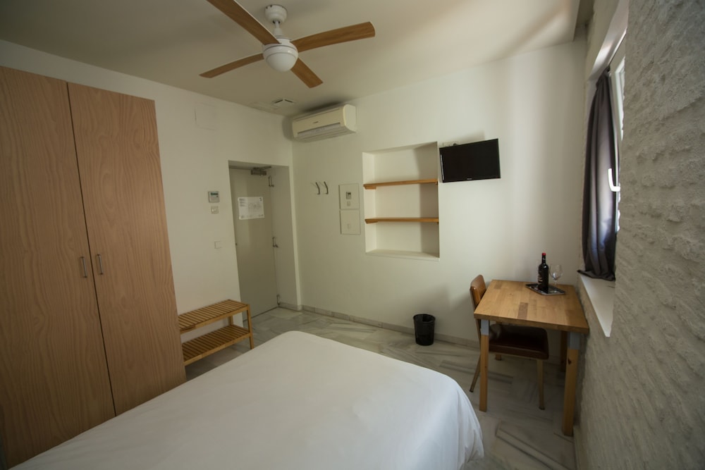 The Nomad Hostel 20/77
