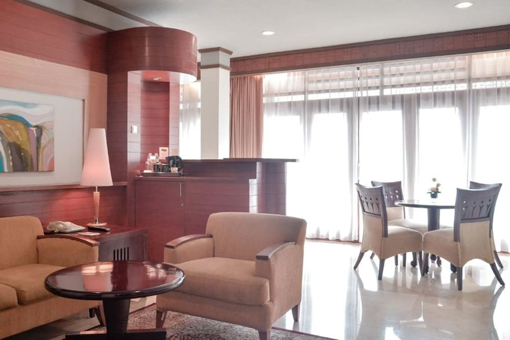Savoy Homann Bandung 46/61
