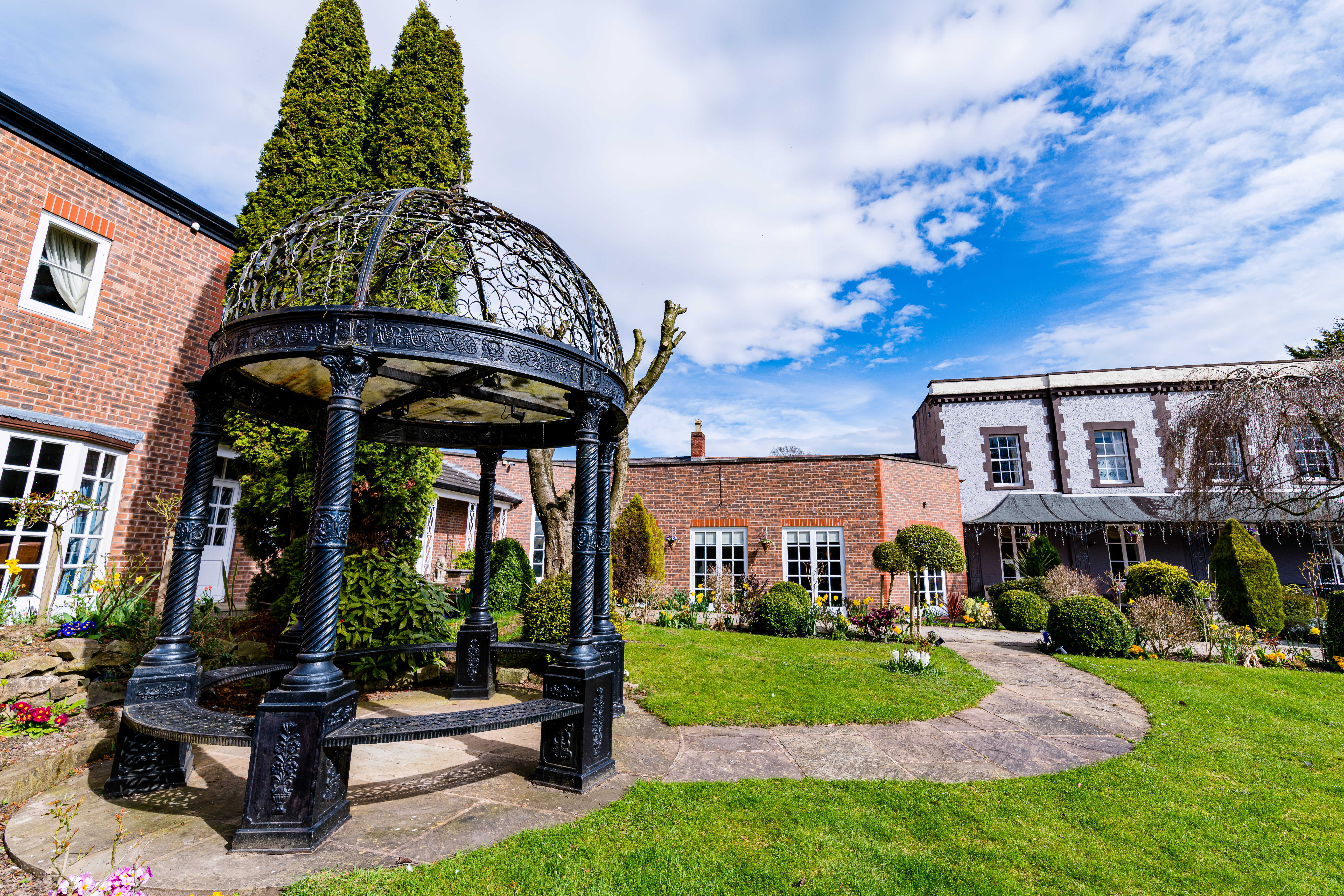 Rossett Hall Hotel 77/78