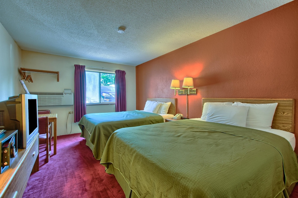 Rodeway Inn Whitehall 8/26