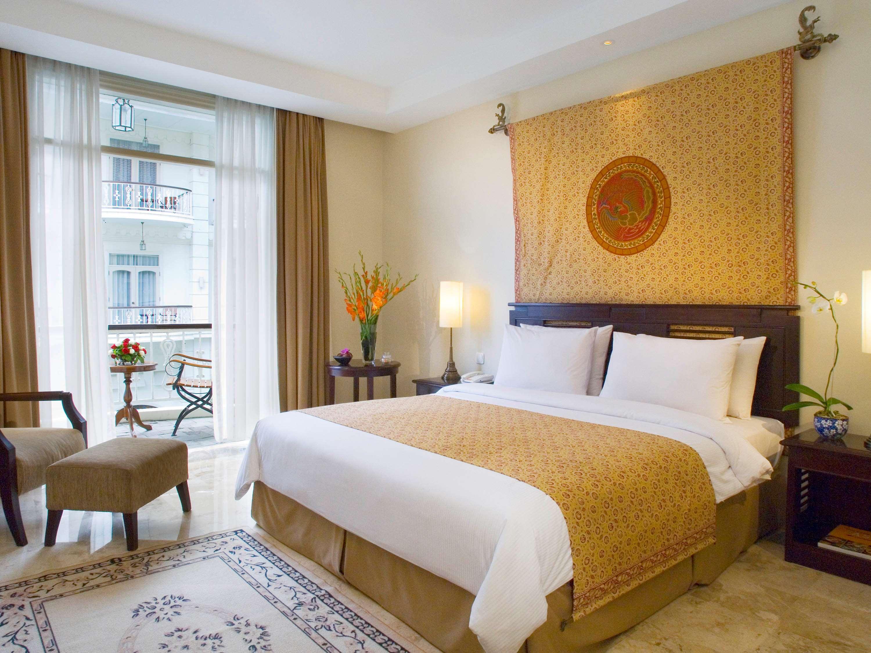 LEGENDARY, SUITE, KING BED