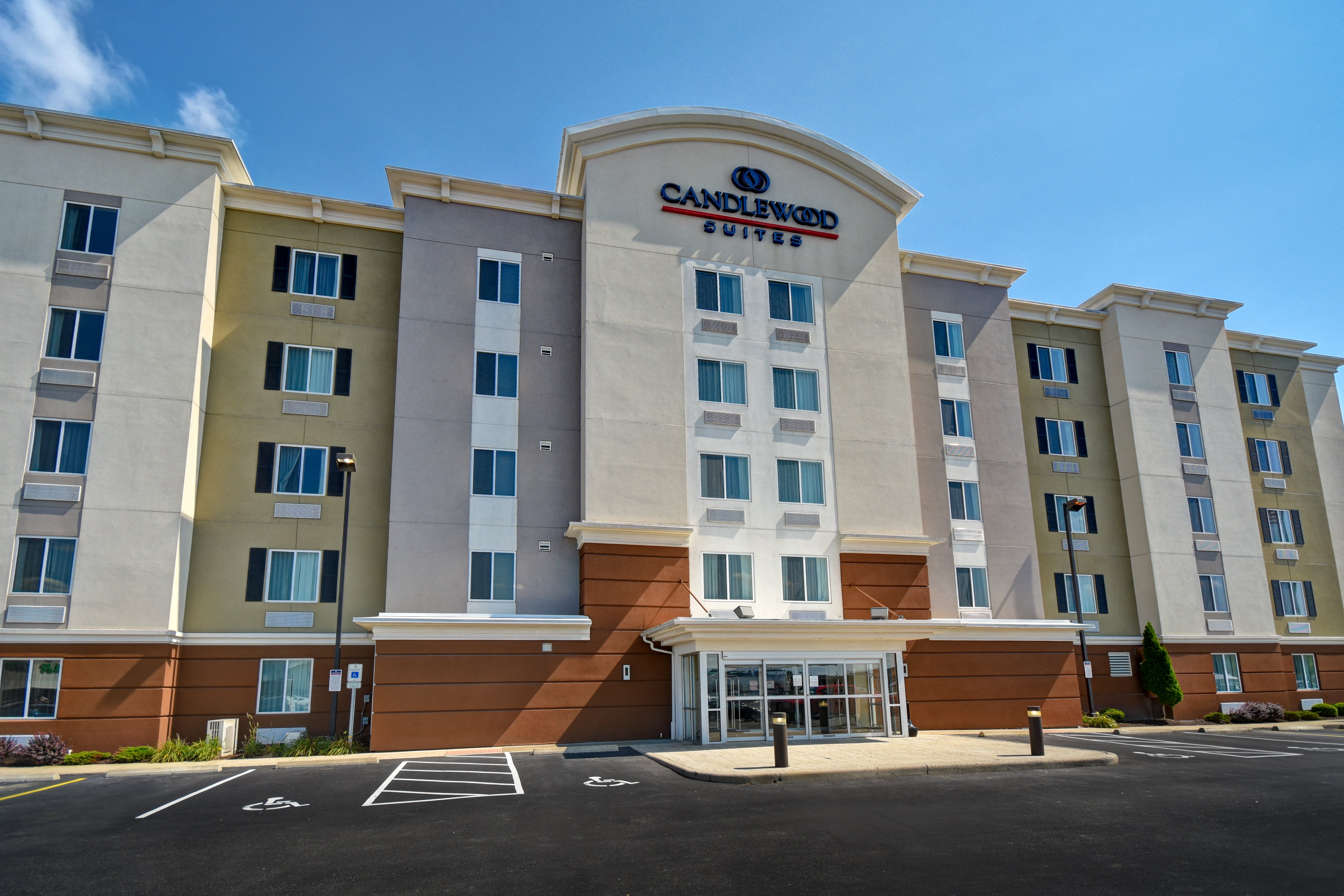 Candlewood Suites St. Clairsville 23/26