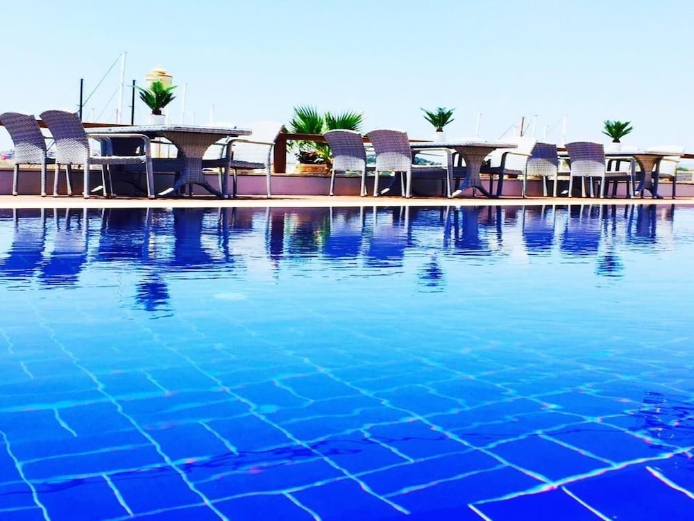 Akkan Beach Hotel 7/68