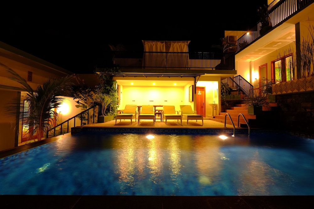 Villa Mataano 7/49