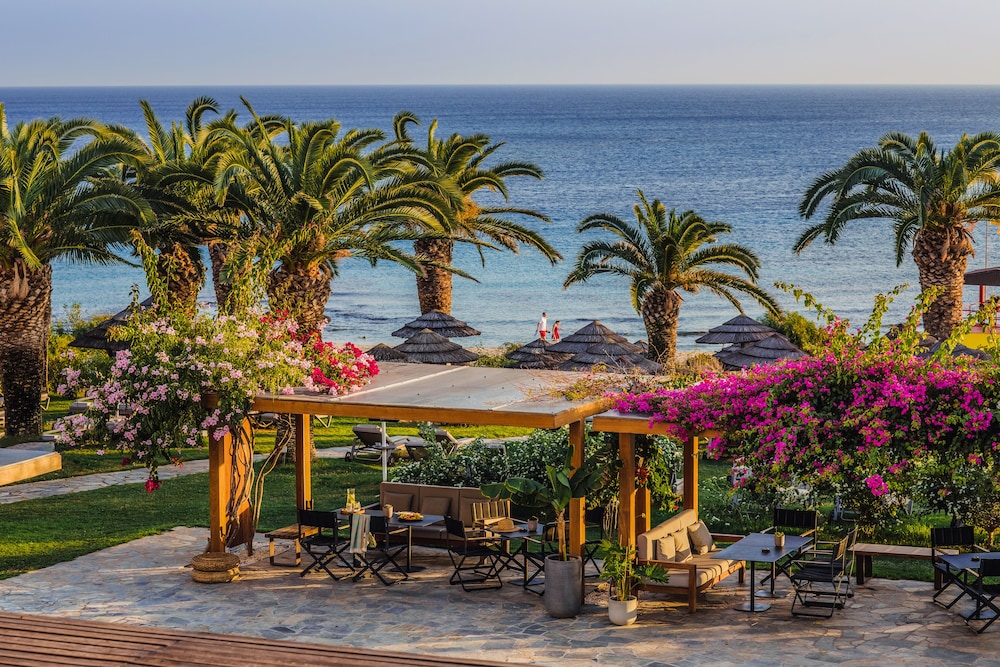 Alion Beach Hotel 64/70