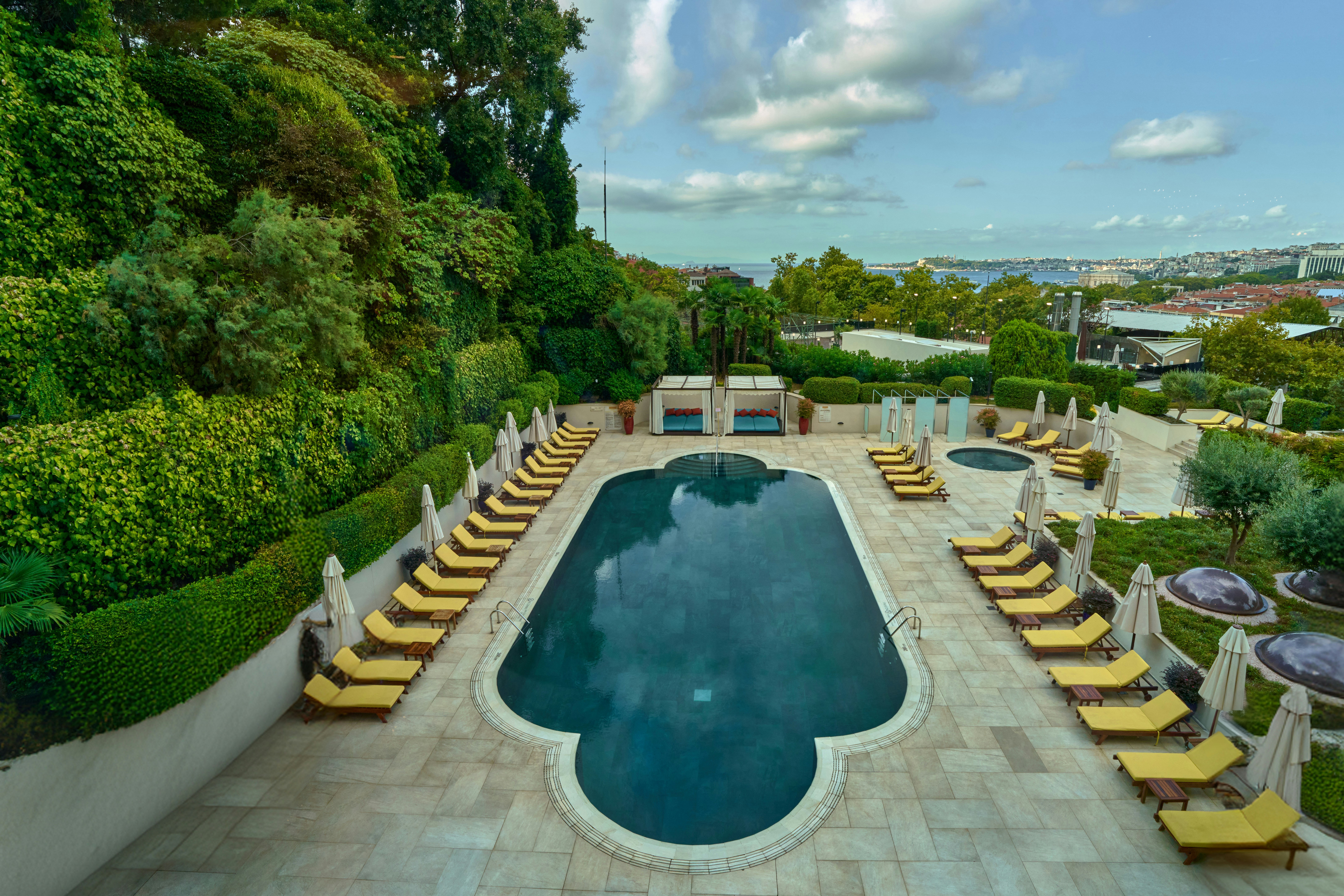 Conrad Istanbul Bosphorus 45/50
