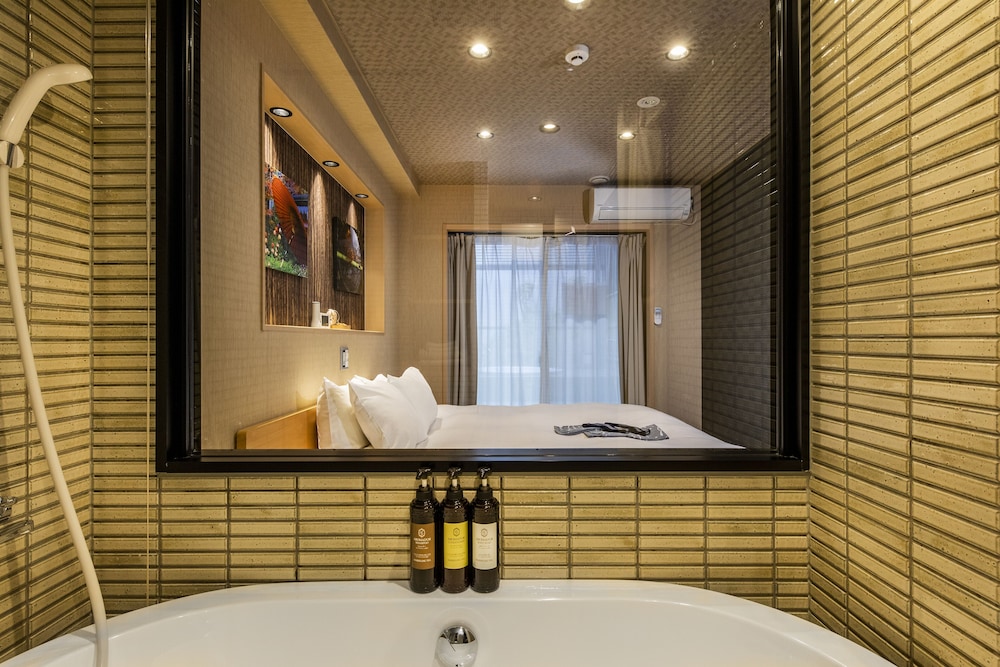 Shiki Suites Kyoto Umekoji 32/33
