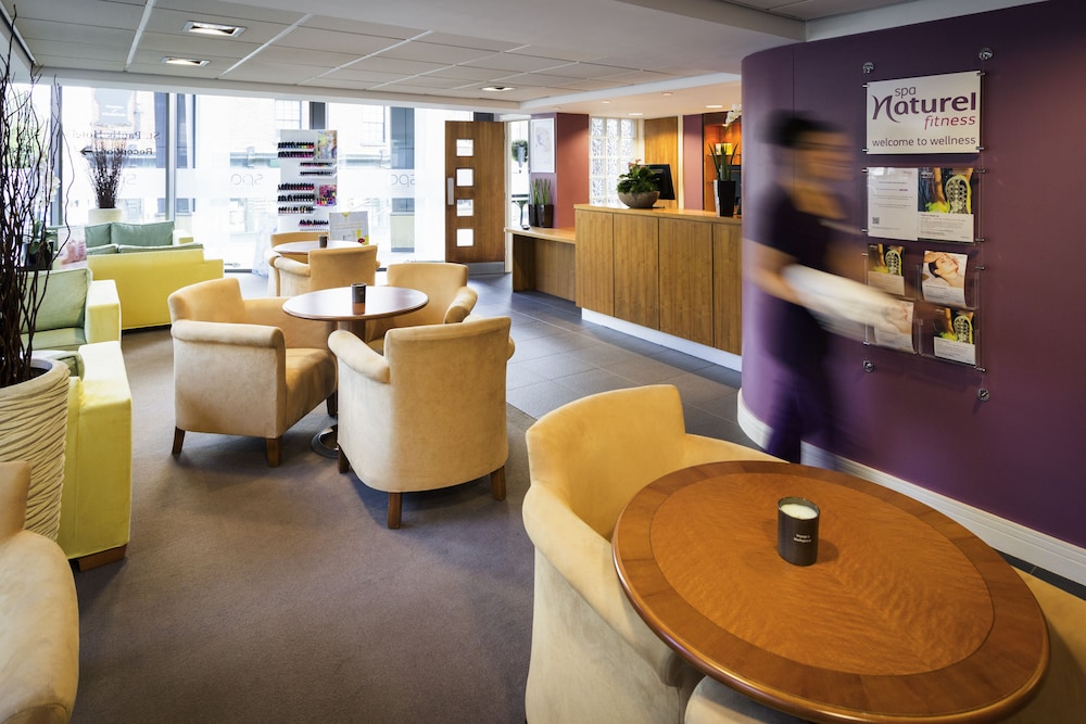 Mercure Sheffield St Paul's Hotel & Spa 64/77