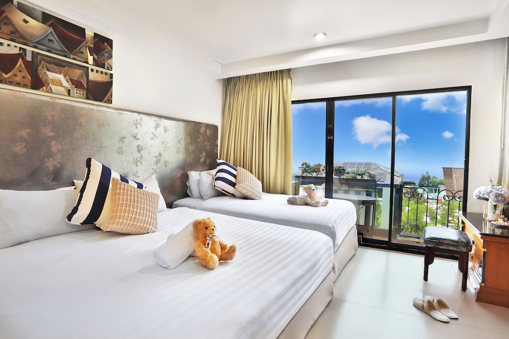 Diamond City Hotel 24/72