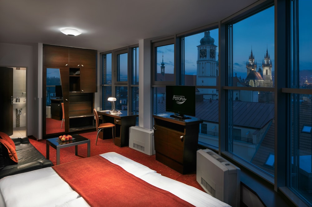 Astoria Hotel 34/56