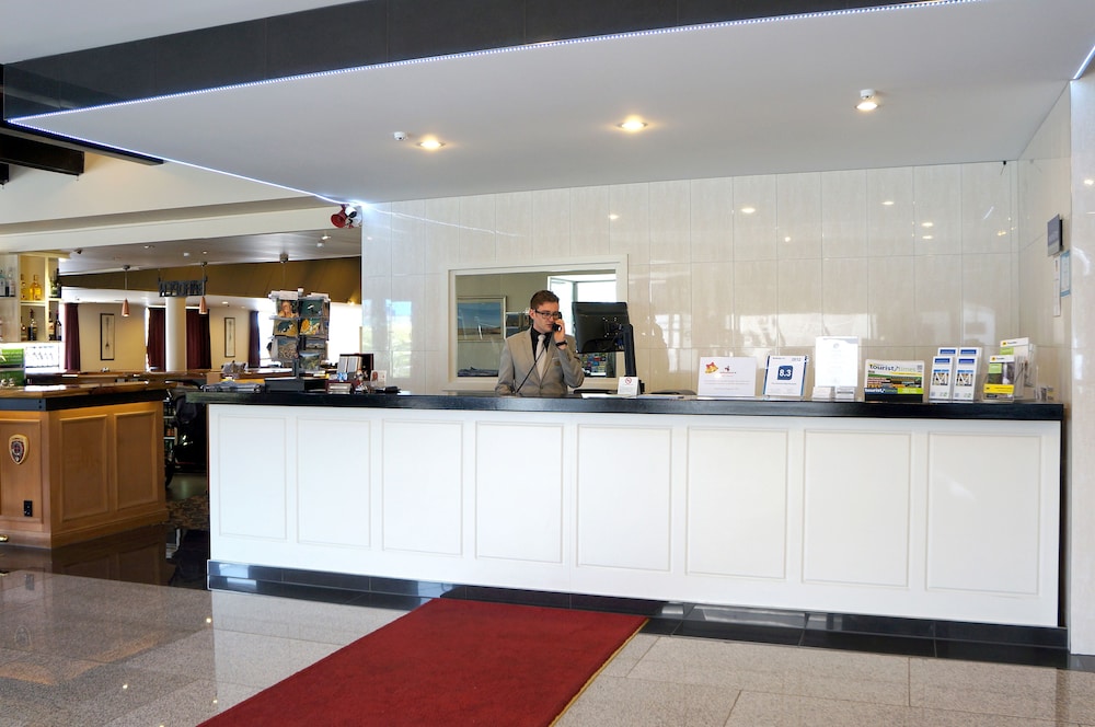 The Victoria Hotel Dunedin 3/68