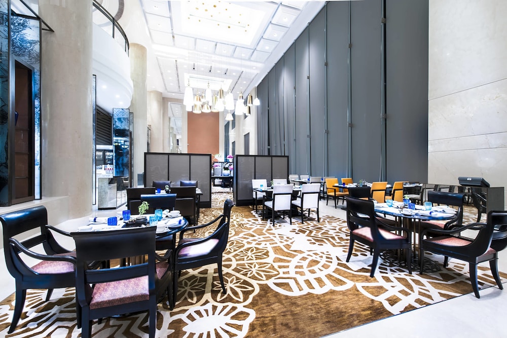 Sheraton New Delhi 26/40