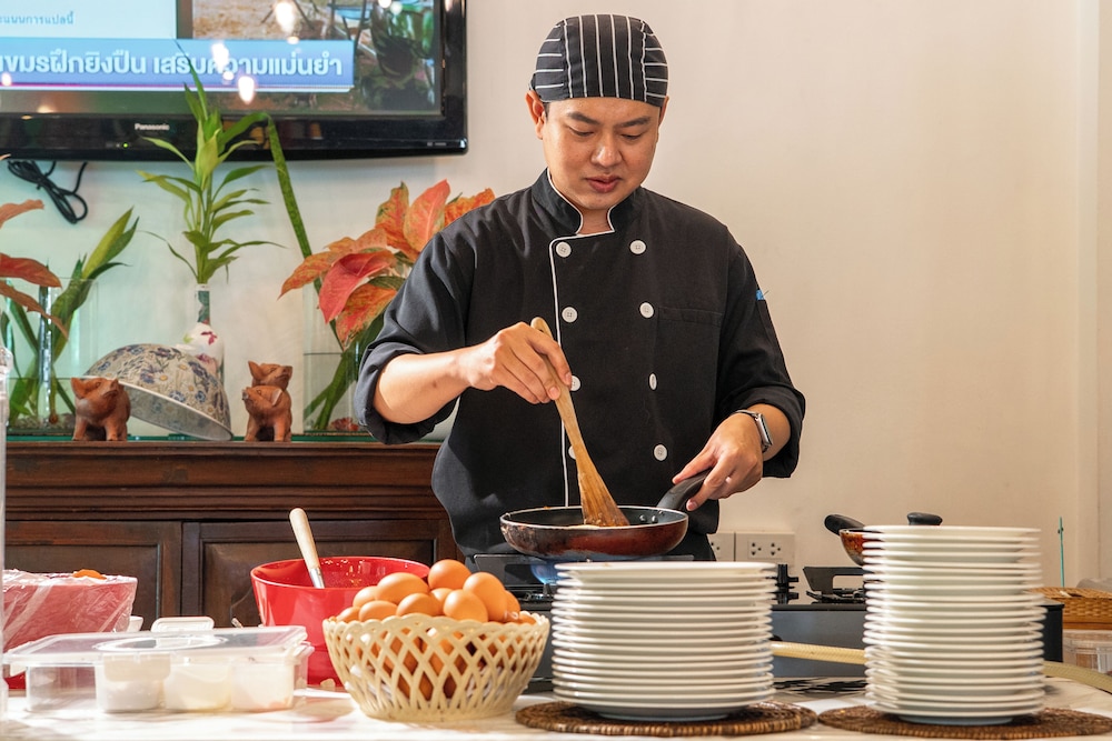 Kodchasri Thani Hotel Chiangmai 10/50