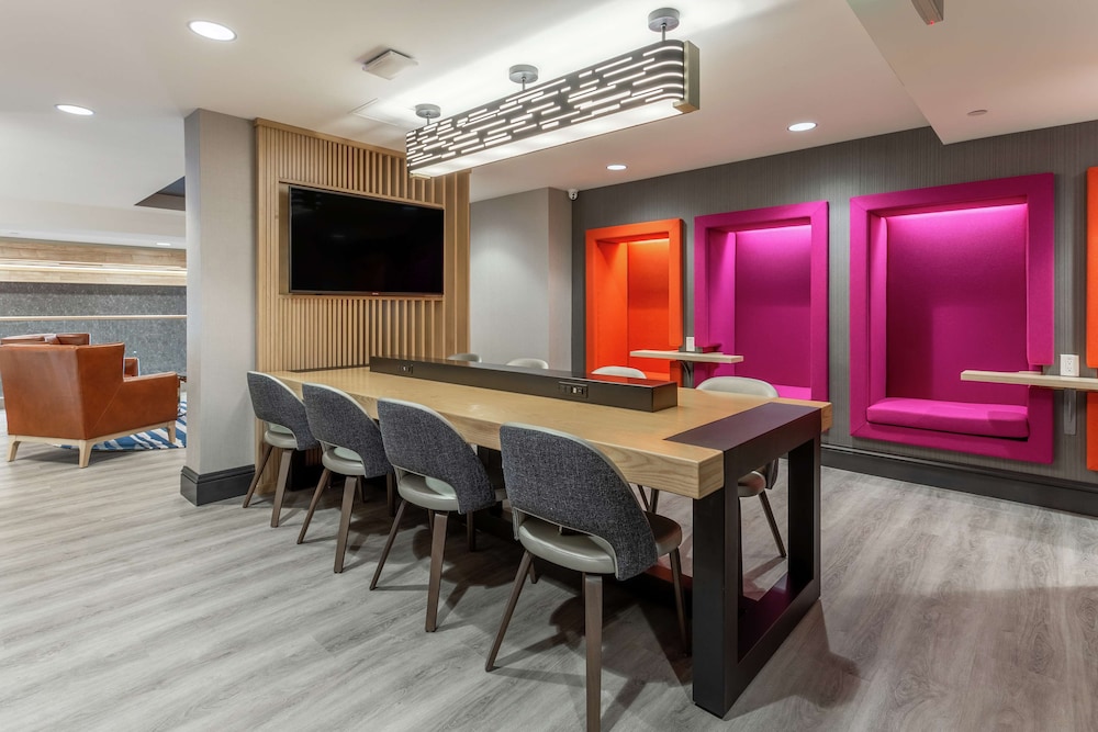 Hampton Inn Oakland Downtown City Center Ca 30/31