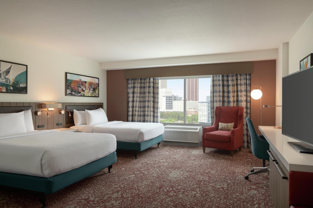 Room, Single, 2 Queen Beds, Accessible، Hilton Garden Inn Atlanta Downtown 5/10