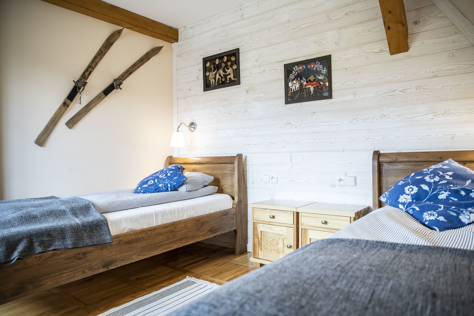 1 BEDROOM, COMFORT, STUDIO, MOUNTAIN VIEW, BALCONY, KITCHENETTE