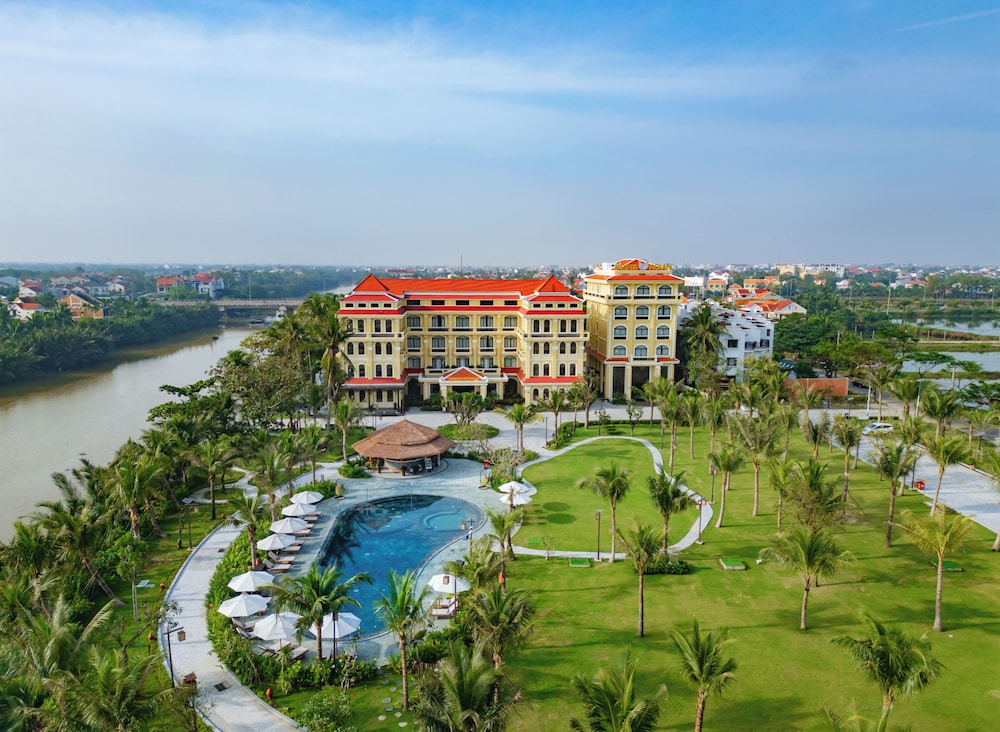 Nesta Hoi An Resort and Spa 5/50