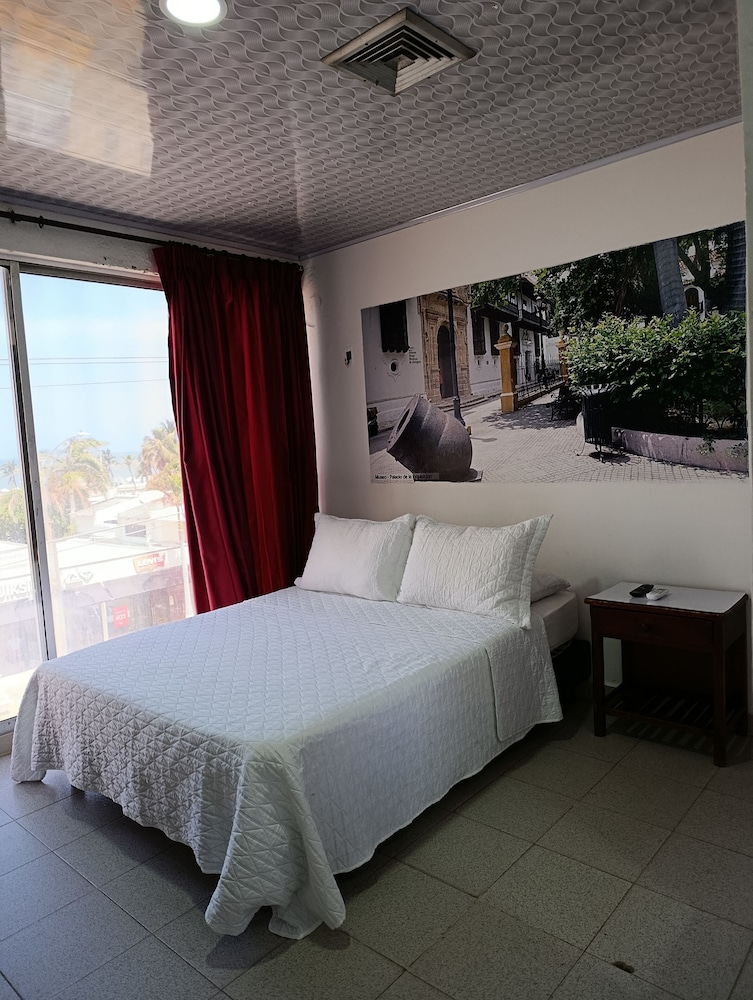 Hotel Toledo 13/36