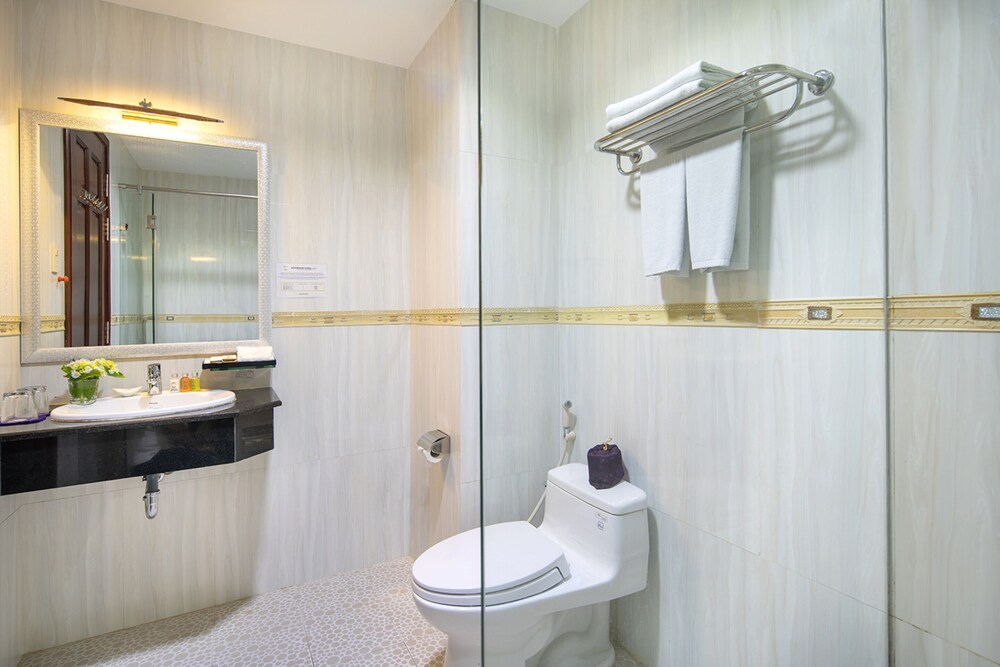 Nesta Hotel 23/64