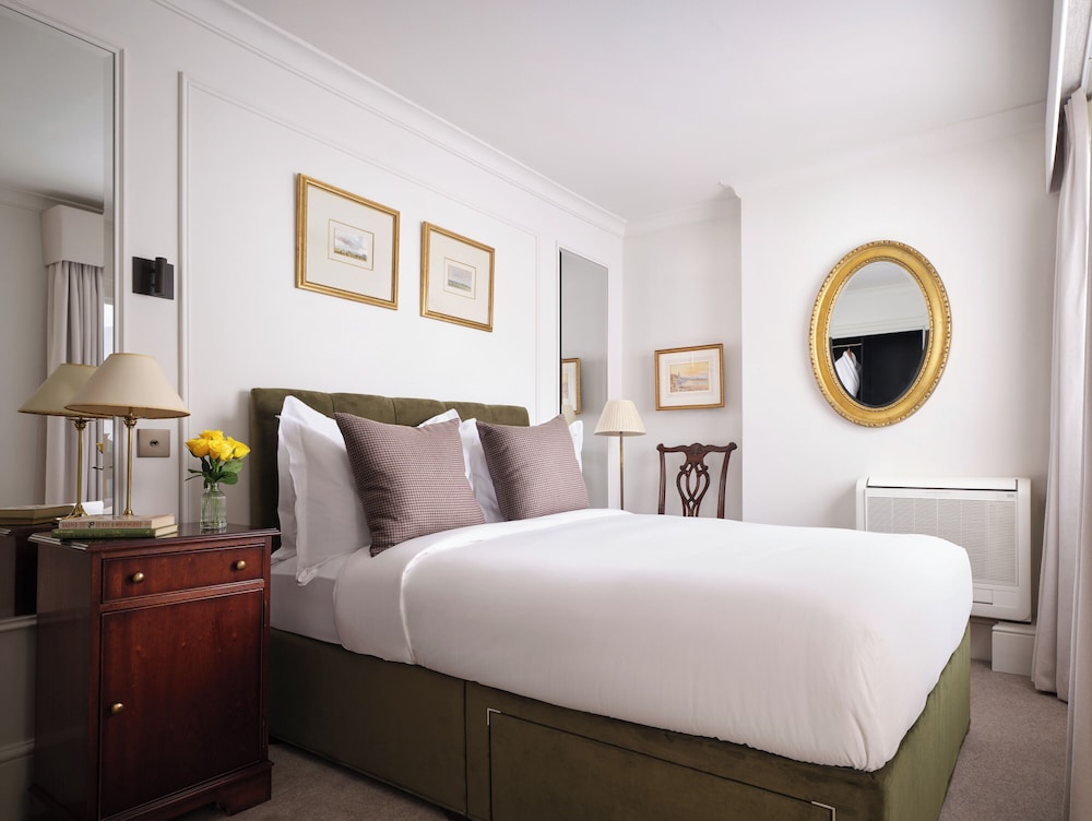 Cozy, Chelsea, Double Bed