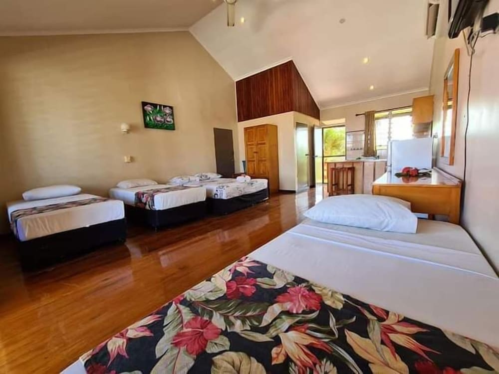 Wailoaloa Beach Resort Fiji 28/76