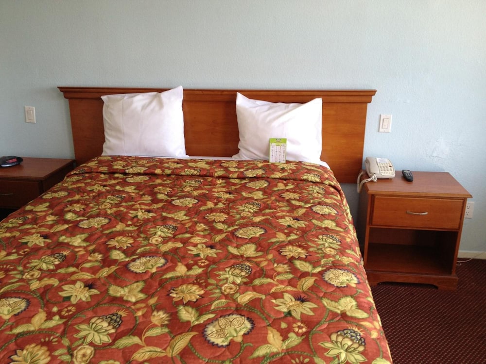 Scottish Inns Long Beach CA 7/26