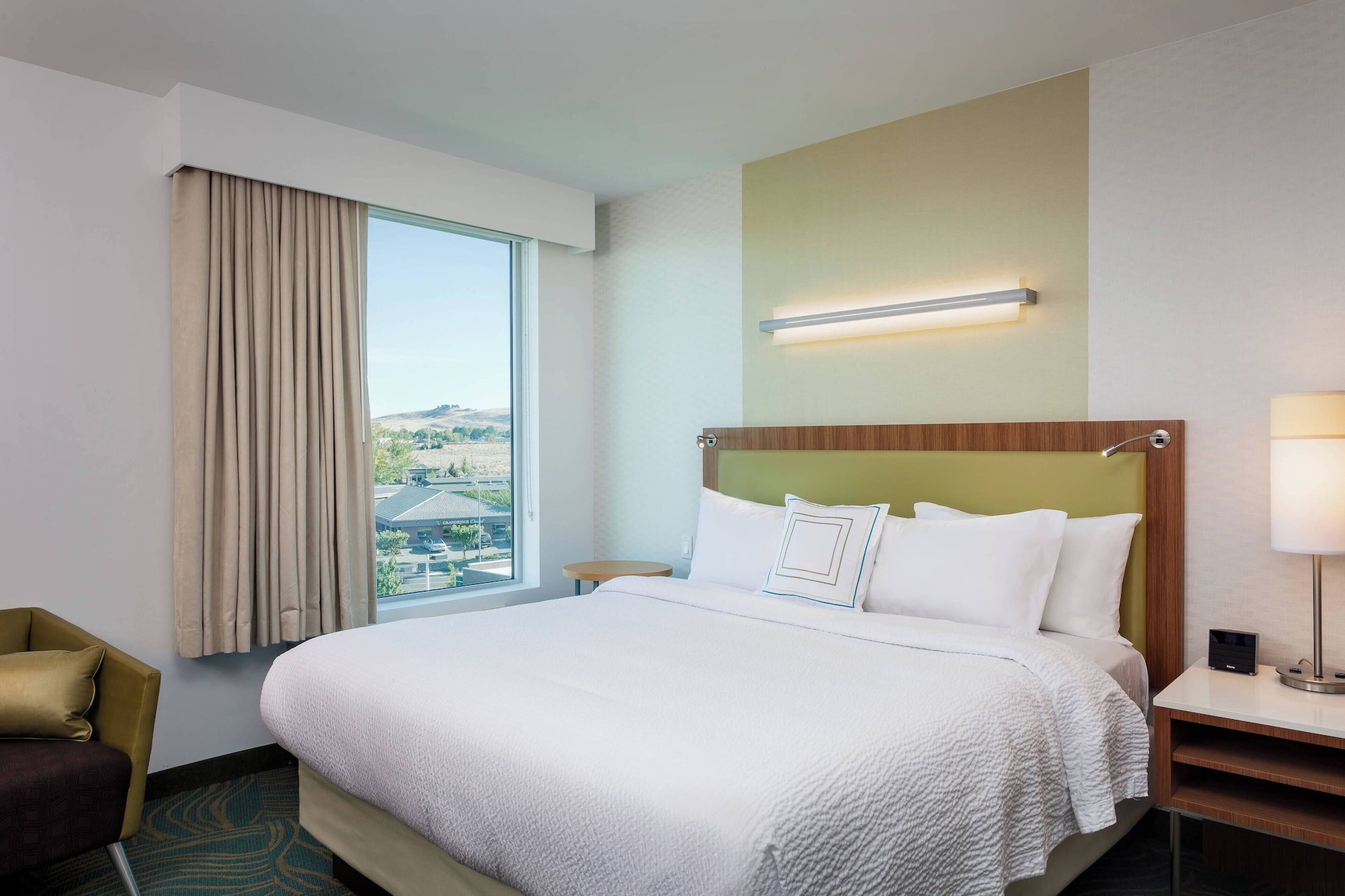 استوديو بسرير كينج مع أريكة لذوي الإعاقة