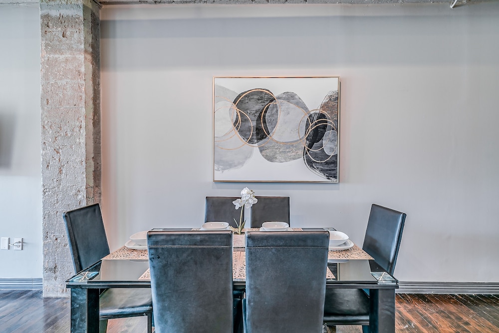 Luxury Downtown Dallas Stay by Amyfinehouse 40/50