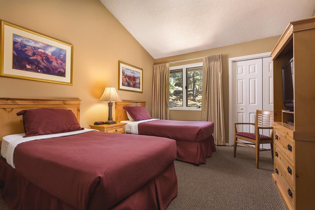 1 BEDROOM, SUITE